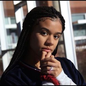 Meet your Posher, Rayna